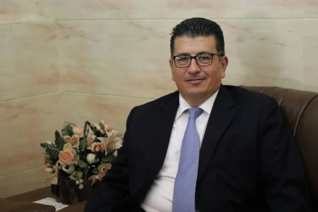 العواملة  يكتب :القوانين وحدها لا تكفي